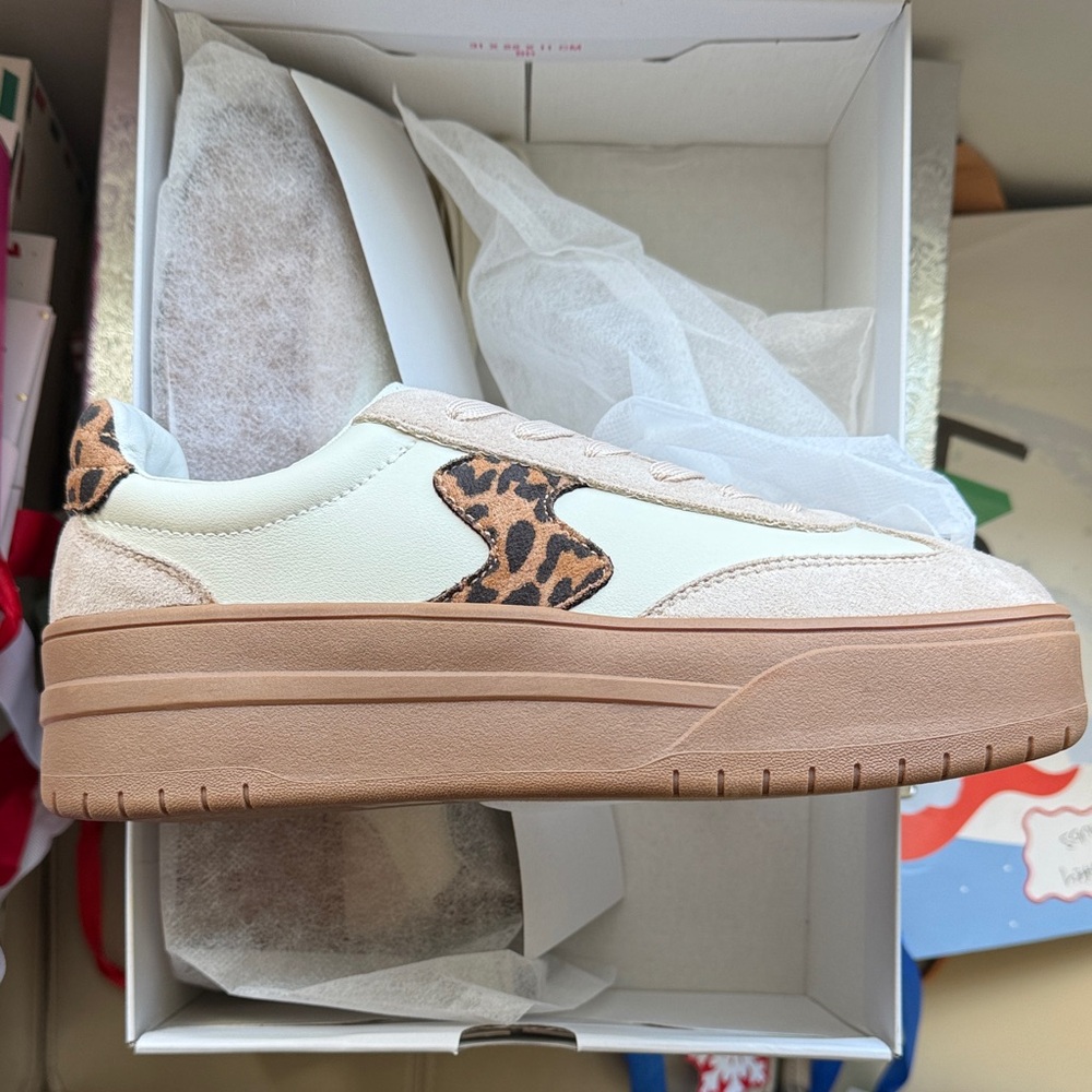 Corkys Cream and Tan Leopard Sneakers